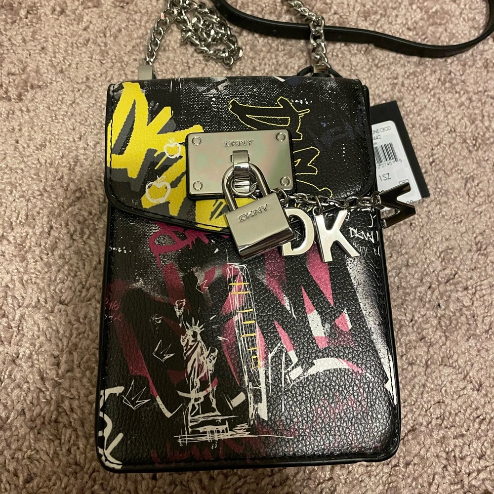 DKNY BLACK GRAFITI CROSSBODY NEW WITH TAGS
